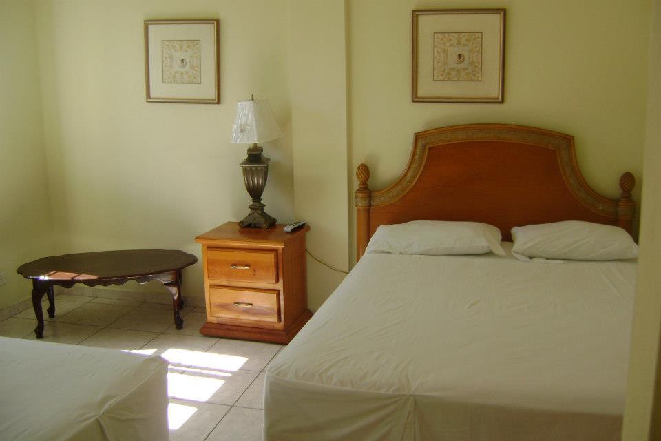 Caribbean Hotel Cayes Les Cayes Exteriér fotografie